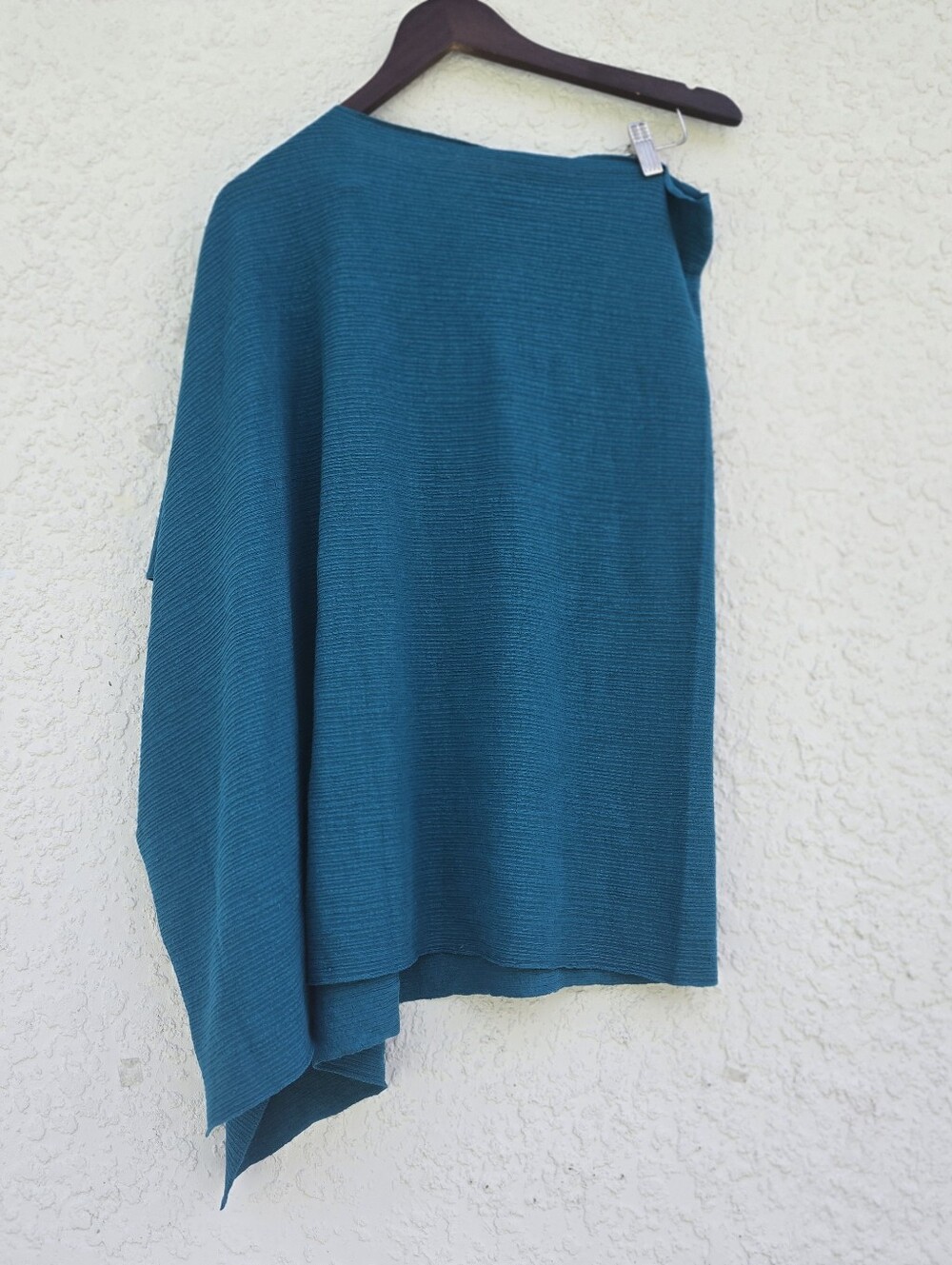 Organic Linen Crepe Stretch Poncho - Picture 4 of 7